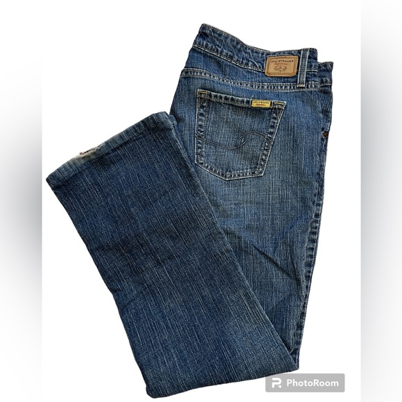 Misses Levi’s low rise bootcut Misses 16 M waist 38 Inseam 30 See photos - Picture 5 of 13